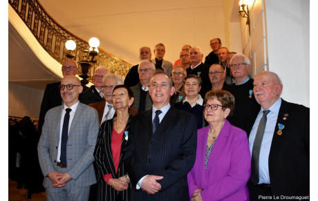 CHARENTE MARITIME : Cérémonie remise des médailles Or et Argent promotions 2022