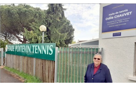 Vienne : Une belle reconnaissance d'une vie d'engagement  faite à Odile CHAUVET